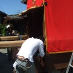 後楫連中もほどきます。それぞれ担い方が想いをこめてばらしていくんですね