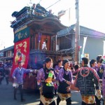 若い衆がワイワイ