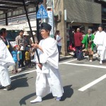 正体はこちらの方々