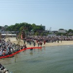 波打ち際が　せまります　4