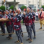 筒井町　神皇車さまの楫方は　そうとうなイケメンぞろい！ことしも　んー！かっこいい