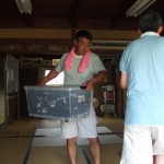 お!今日のメインが出てきました。大量の半被。今年は、新しく作ったので数が多いと聞きます。