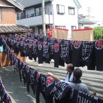 今年は黒々としていますが、だんだん色あせていくんだよね。