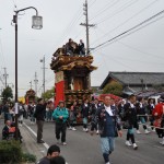若宮八幡社へ向かいます。