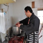 AM11:53　今年理事をしているひとつ上の先輩がお昼ご飯を準備してくれています。