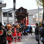 成岩神社打ち込み直前　若い衆01