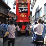 地廻りのため、細い道を入っていきます。私も地元でありながら初めて歩く道ですw