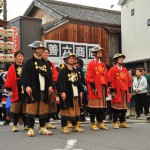 福山風な人、笑ってますねｗ　なにが笑えるんだろぅ？笑顔が似合う人だからステキだけどね！