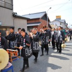 おじさんたちも応援してるぞ