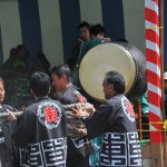 一応真剣に綱を体に巻きます。