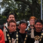 同級生は采を振っていました。相変わらずの完璧スマイル