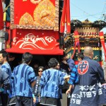業葉神社への打ち込みのため、再び北組が先頭へ