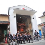 とりあえず重役の皆さんだけは椅子に座っていただきまして…みんな楽しそうだ~