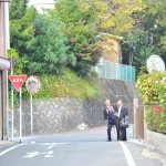 駐車場と交通整理 この二人は同級生…www